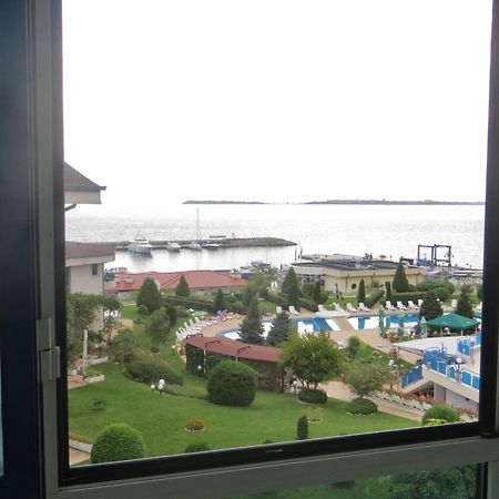 Holiday Apartment In Riviera Complex Święty Włas Zewnętrze zdjęcie