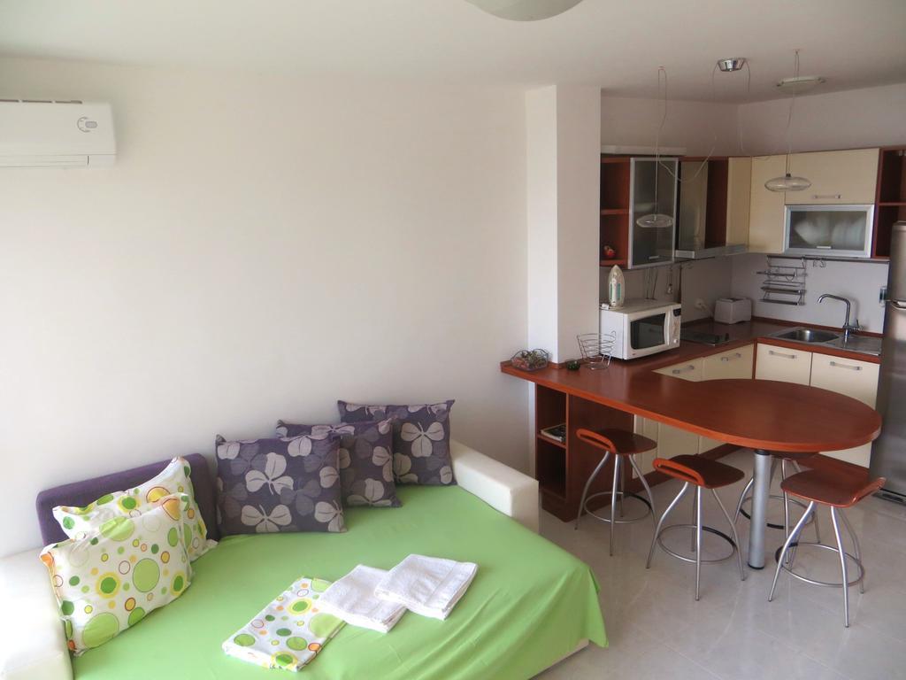 Holiday Apartment In Riviera Complex Święty Włas Zewnętrze zdjęcie